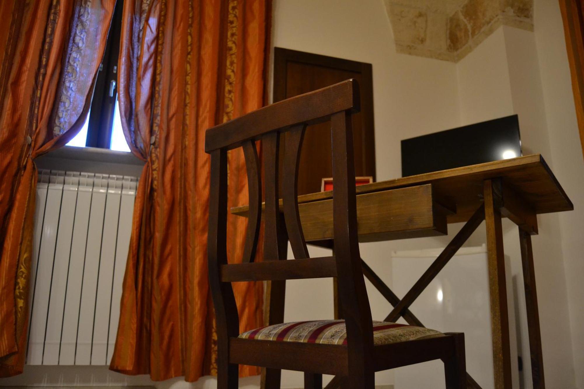 Al Borgo Antico Ristorante E B&B Crispiano Экстерьер фото