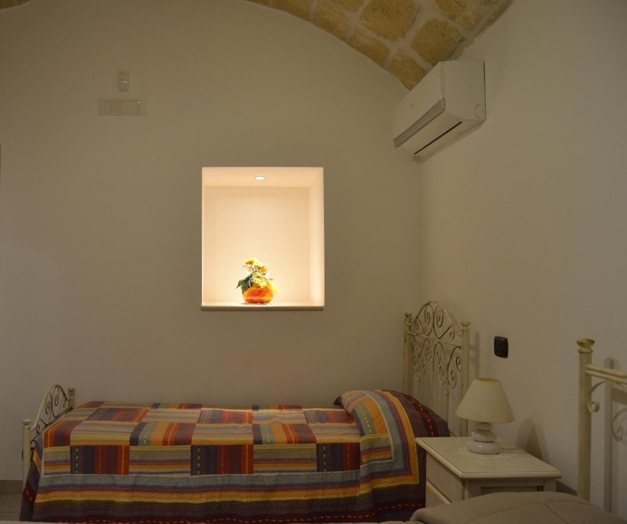 Al Borgo Antico Ristorante E B&B Crispiano Экстерьер фото